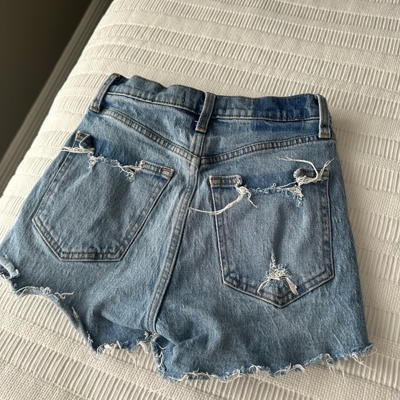 Abercrombie & Fitch Mom Shorts - Picture 3 of 3